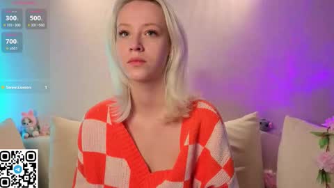 Snapshot of anadeya chatting on 11.08.25 Deya online show from 11.08.25