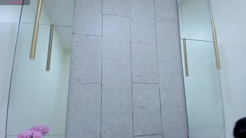 Anna online show from 04.06.26