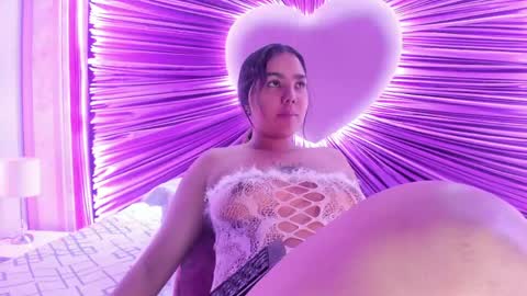 Anna online show from 04.15.26