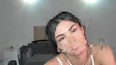 Ana Henao or Annie... Follow me ahenaocb Insta  X online show from 04.04.26