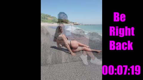 Snapshot of anahi1993 chatting on 12.10.24 Anahi online show from 12.10.24