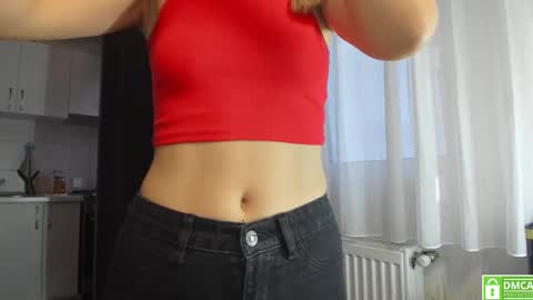 Snapshot of anahi1993 chatting on 09.13.25 Anahi online show from 09.13.25