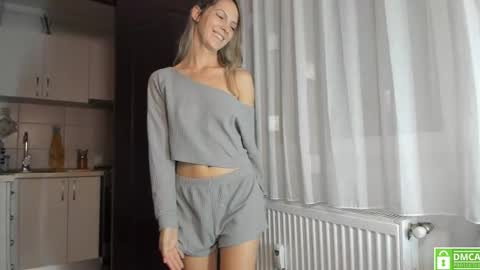 Snapshot of anahi1993 chatting on 09.27.25 Anahi online show from 09.27.25