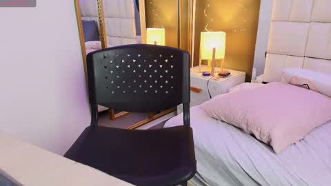 Anahi  online show from 10.20.25