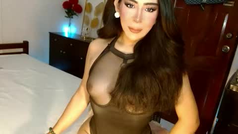 Thena online show from 04.17.26