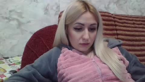 Snapshot of analqueen2024 chatting on 12.03.24 analqueen2024 online show from 12.03.24