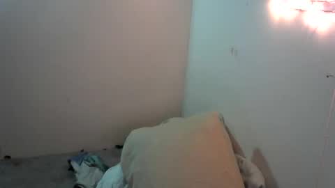 Snapshot of analwhore666 chatting on 12.13.24 kinkylilanalslut online show from 12.13.24