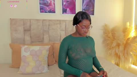 Snapshot of ananya_kay01 chatting on 07.10.26 A N A my connection hours are from 600 pm to 12 pm Colombian time online show from 07.10.26