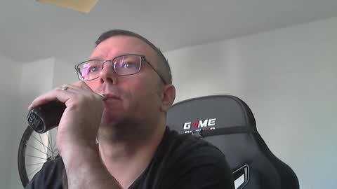 Snapshot of anarchox chatting on 11.16.25 Andi online show from 11.16.25