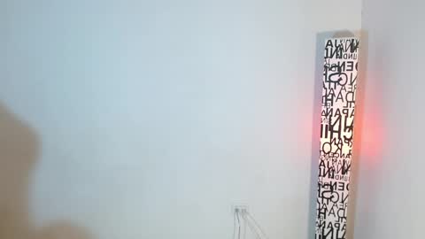 Snapshot of anarosse__ chatting on 04.28.26 ana 3 online show from 04.28.26