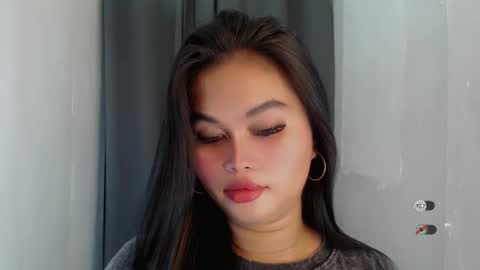 Snapshot of anaruru_ chatting on 04.17.26 ANA online show from 04.17.26