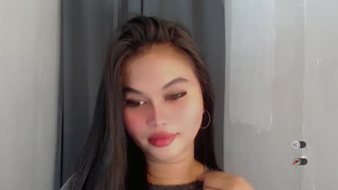 Snapshot of anaruru_ chatting on 04.23.26 ANA online show from 04.23.26