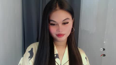 Snapshot of anaruru_ chatting on 04.26.26 ANA online show from 04.26.26
