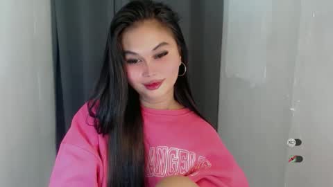 Snapshot of anaruru_ chatting on 05.02.26 ANA online show from 05.02.26