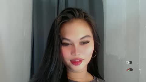 Snapshot of anaruru_ chatting on 05.08.26 ANA online show from 05.08.26