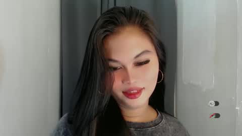 Snapshot of anaruru_ chatting on 05.18.26 ANA online show from 05.18.26