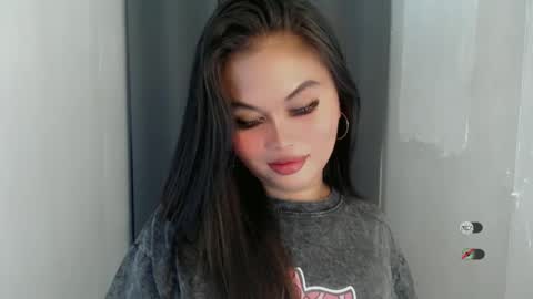 Snapshot of anaruru_ chatting on 05.20.26 ANA online show from 05.20.26