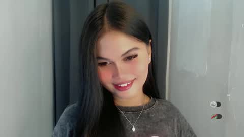 Snapshot of anaruru_ chatting on 06.08.26 ANA online show from 06.08.26