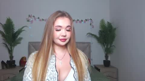 Snapshot of anastacyyellig chatting on 05.29.26 anastacyyellig online show from 05.29.26