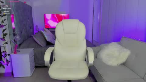  anastasia  online show from 11.22.25