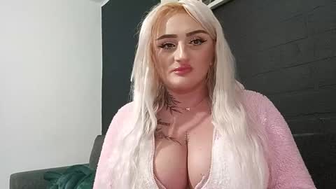 AnastasiaAmore online show from 01.06.26