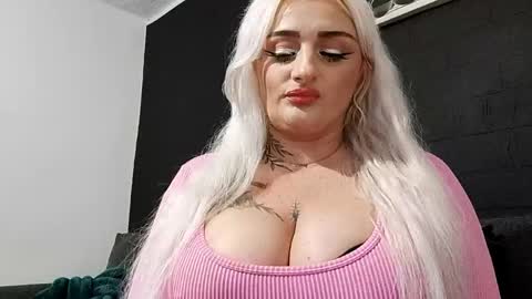 Snapshot of anastasiaamore chatting on 05.21.26 AnastasiaAmore online show from 05.21.26