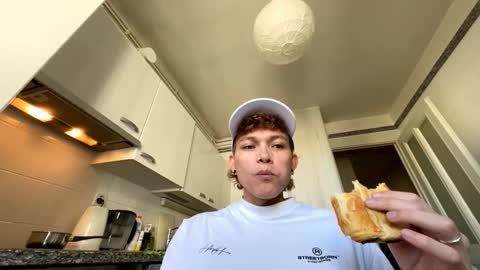 Snapshot of anddres_boss chatting on 03.10.25 Tell Me ANDRESS ----- online show from 03.10.25