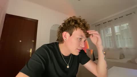 Snapshot of anddres_boss chatting on 04.26.26 Tell Me ANDRESS ----- online show from 04.26.26