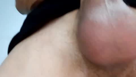 Snapshot of andemax chatting on 02.13.25 And 16.8 online show from 02.13.25