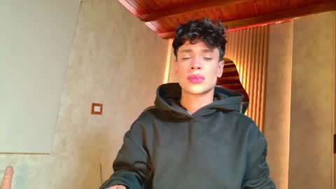 Snapshot of ander_ashford77 chatting on 06.25.26 Ander online show from 06.25.26