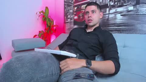 Snapshot of ander_perez chatting on 02.15.25 ANDER online show from 02.15.25