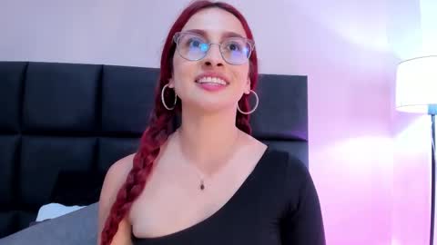 Andra Cyrus online show from 10.10.25