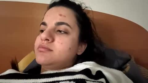 Snapshot of andrafendt chatting on 11.14.25 Viola online show from 11.14.25