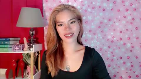 Snapshot of andrea06121998 chatting on 10.07.25 andrea06121998 online show from 10.07.25