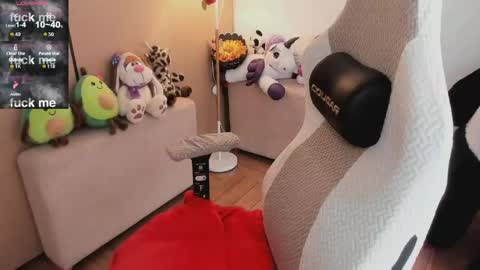Snapshot of andrea_bonnie chatting on 05.19.26 andrea_bonnie online show from 05.19.26