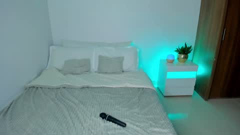 andrea online show from 02.02.25