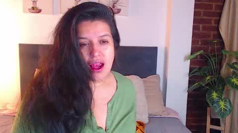 Snapshot of andrea_secret_ chatting on 03.28.26 ANDREA online show from 03.28.26