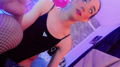 Snapshot of andrea_sexdollx chatting on 05.06.26 ANDREINA online show from 05.06.26