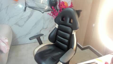 andrea_tasty_tf online show from 10.30.25