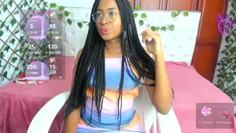 Naomi Andrea Daviss online show from 11.12.25