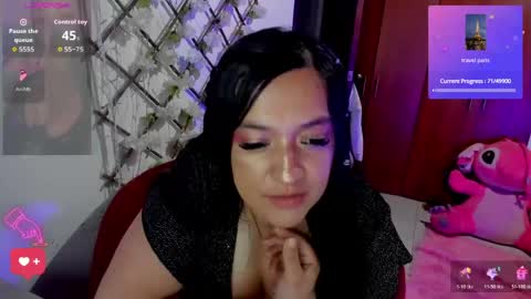 Snapshot of andreacohenz chatting on 05.06.26 andrea online show from 05.06.26