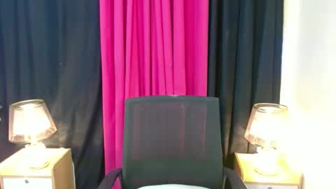 Snapshot of andreaforbedtime chatting on 02.01.25 Andrea And Chloe Asians Girls online show from 02.01.25