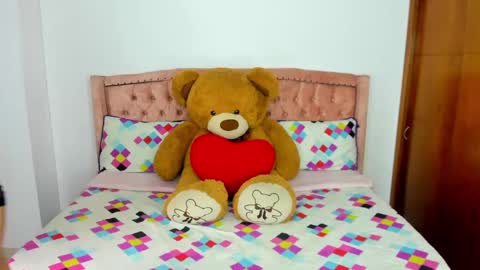 Andrea Y Taty online show from 10.06.25