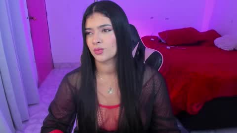 Snapshot of andreeart chatting on 02.20.26 ig online show from 02.20.26