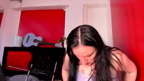 Snapshot of andrefoxx_ chatting on 09.23.25 andre online show from 09.23.25