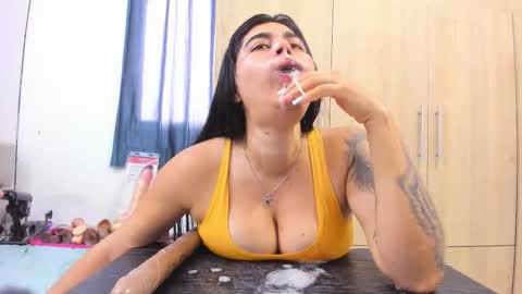 yudith online show from 11.22.25