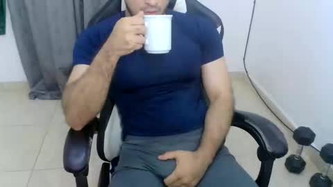 Snapshot of andres180950734 chatting on 02.12.26 andres180950734 online show from 02.12.26