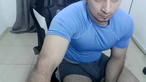 Snapshot of andres180950734 chatting on 03.19.26 andres180950734 online show from 03.19.26