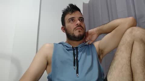 Snapshot of andres_blanco_ chatting on 10.17.25 i am Andres online show from 10.17.25