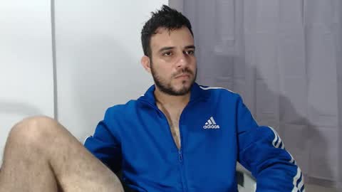 Snapshot of andres_blanco_ chatting on 10.19.25 i am Andres online show from 10.19.25